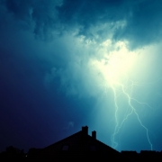 lightning-hit-house_1204-219